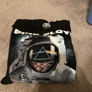 COPY - Pink Floyd hot topic shirt